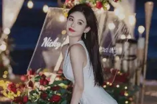 网红直播卖惨翻车虚假深情割韭菜这出戏演砸了！